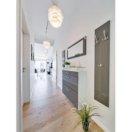 With 2 Bedrooms بيت للعطل